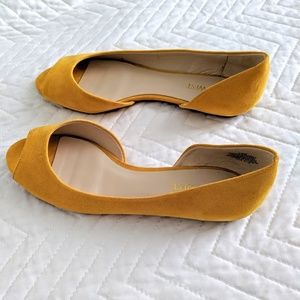 Nine West yellow flats